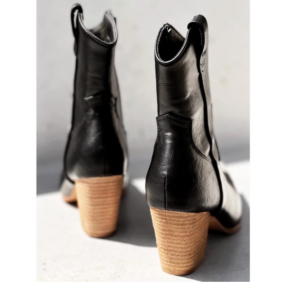 Black Faux Leather Bootie Metal Toe Block Heel Cowgirl Western Ankle Boot - Picture 6 of 12